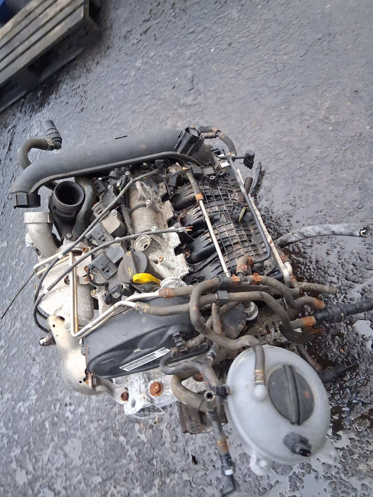 VW VOLKSWAGEN GOLF MK7 2016 1.4 PETROL BARE ENGINE WITH PUMP & INJECTORS CZC