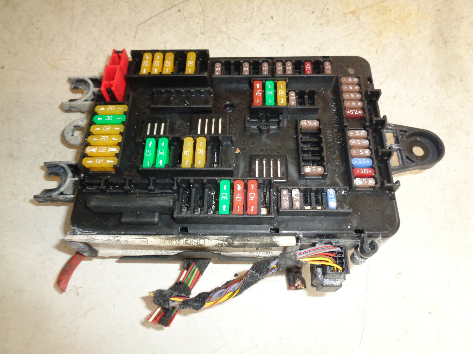 BMW 1 SERIES F20 2019 2.0 PETROL FUSE BOX RELAY 938907001