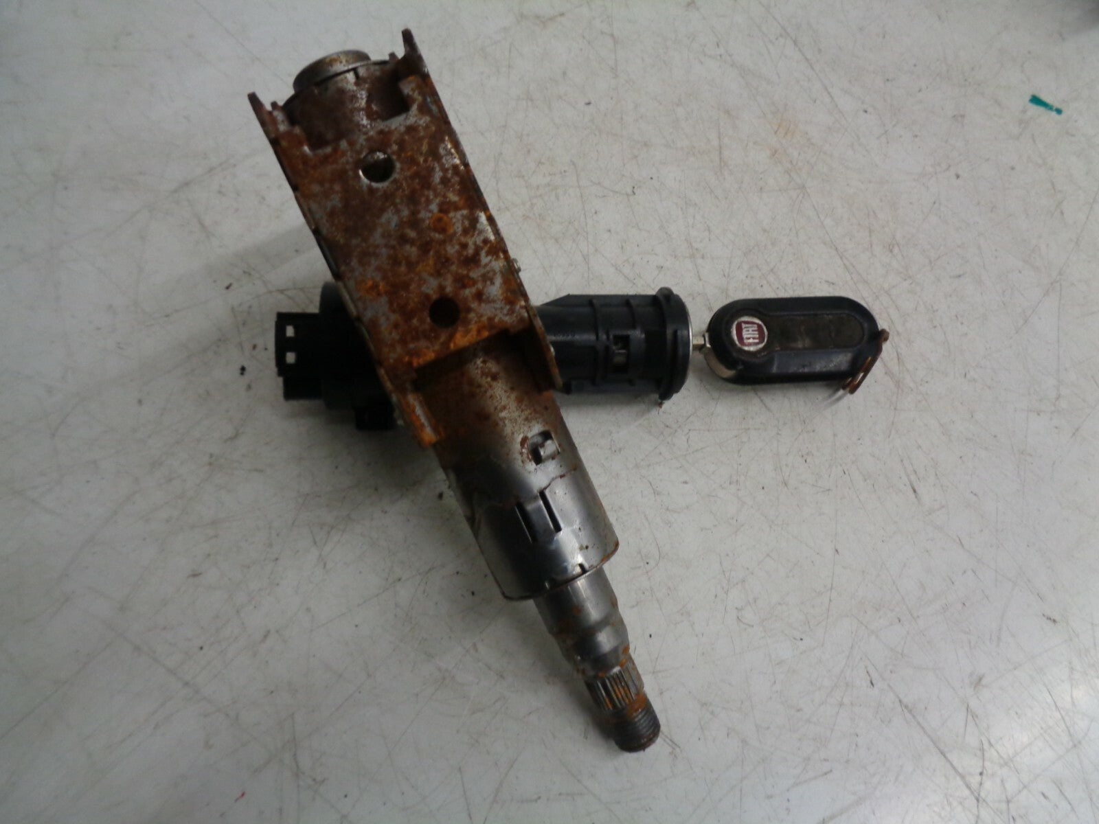 FIAT BRAVO MK2 2008 IGNITION LOCK STEERING LOCK WITH KEY 51793869