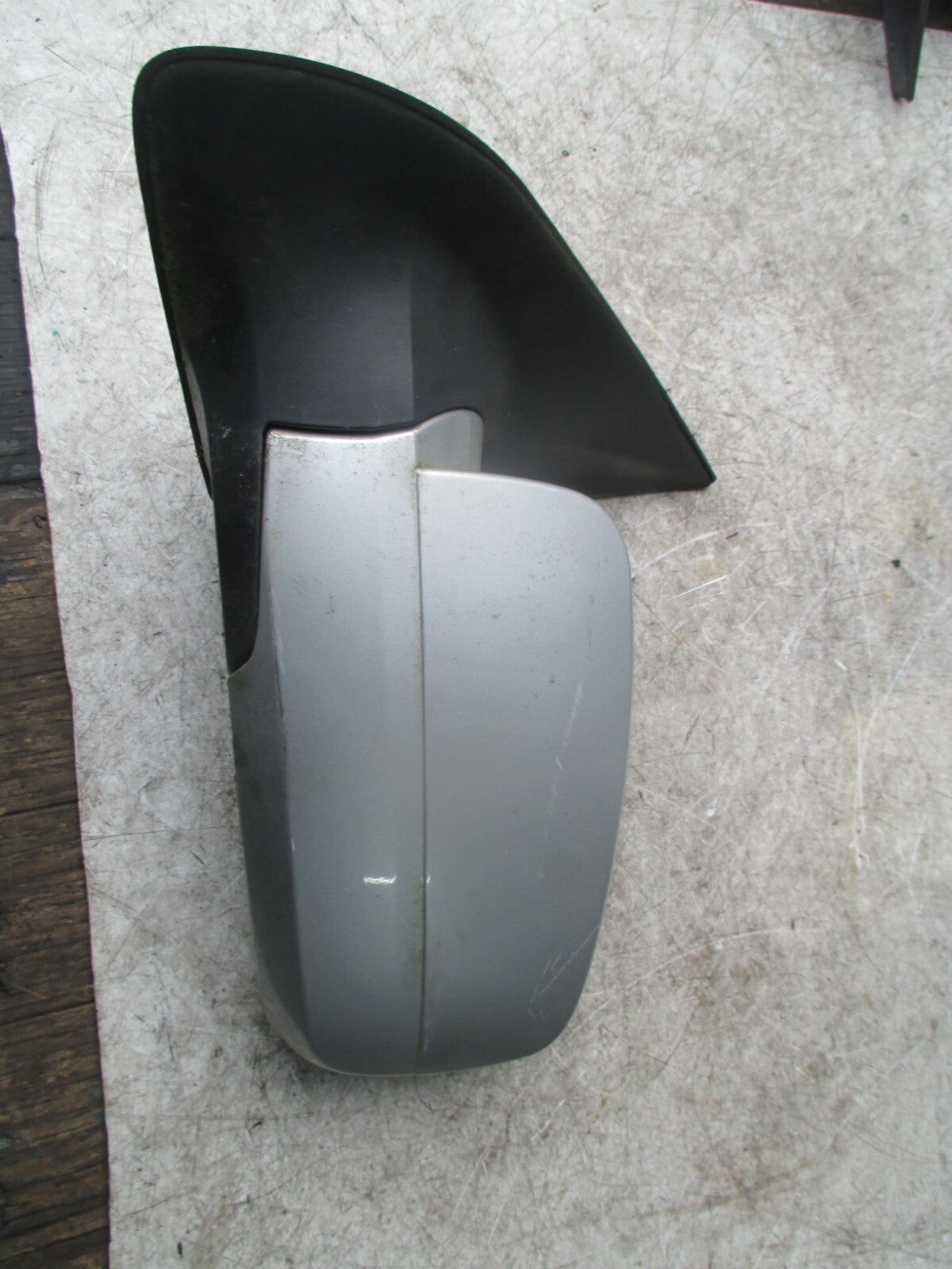 KIA SORENTO 2008 MK1 NSF FRONT PASSENGER SIDE WING MIRROR