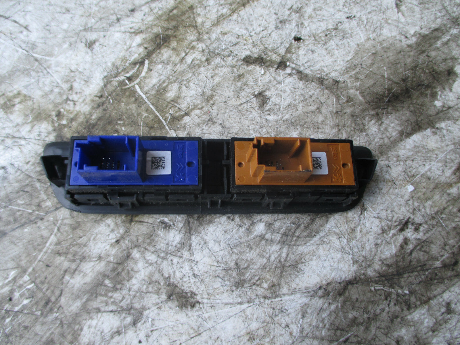 PEUGEOT 208 2016 CENTRE CONSOLE ESP OFF LOCK BUTTON SWITCH PANEL ASSEMBLY STRIP