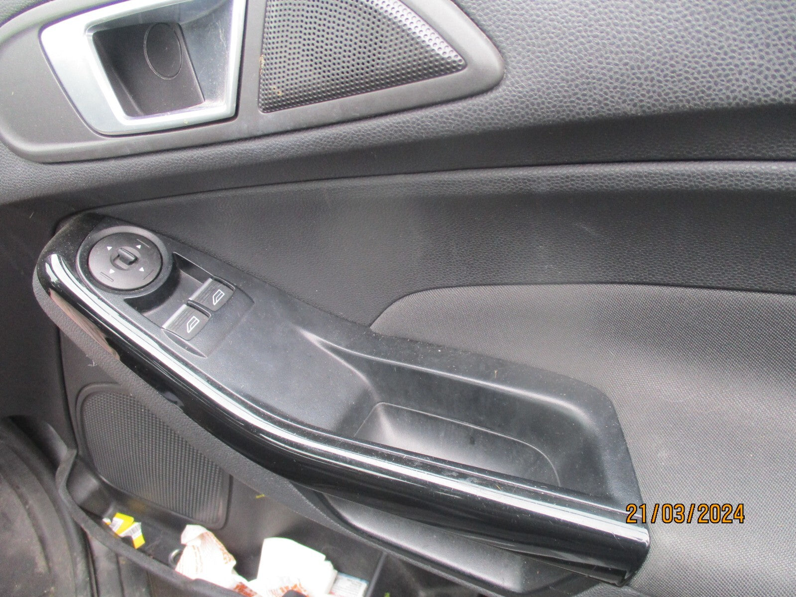 FORD FIESTA MK7 2016 OSF DRIVER SIDE FRONT ELECTRIC WINDOW SWITCH