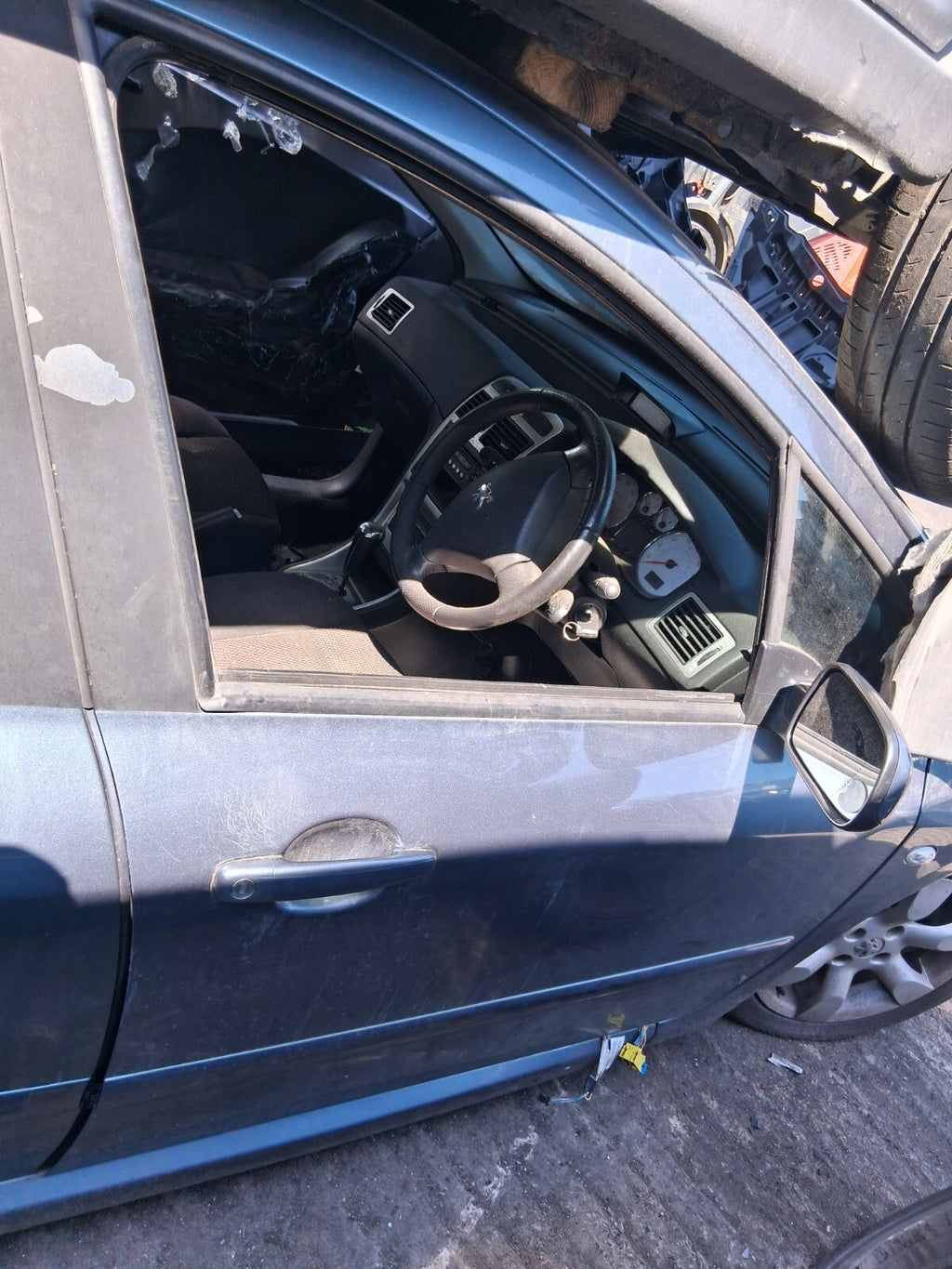 2006 PEUGEOT 307 OSF DRIVER SIDE FRONT COMPLETE DOOR IRON GREY METALLIC EZWD