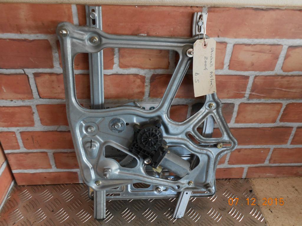 VAUXHALL ASTRA CONVERTIBLE 2004 OSR DRIVER REAR WINDOW REGULATOR MOTOR 10452B