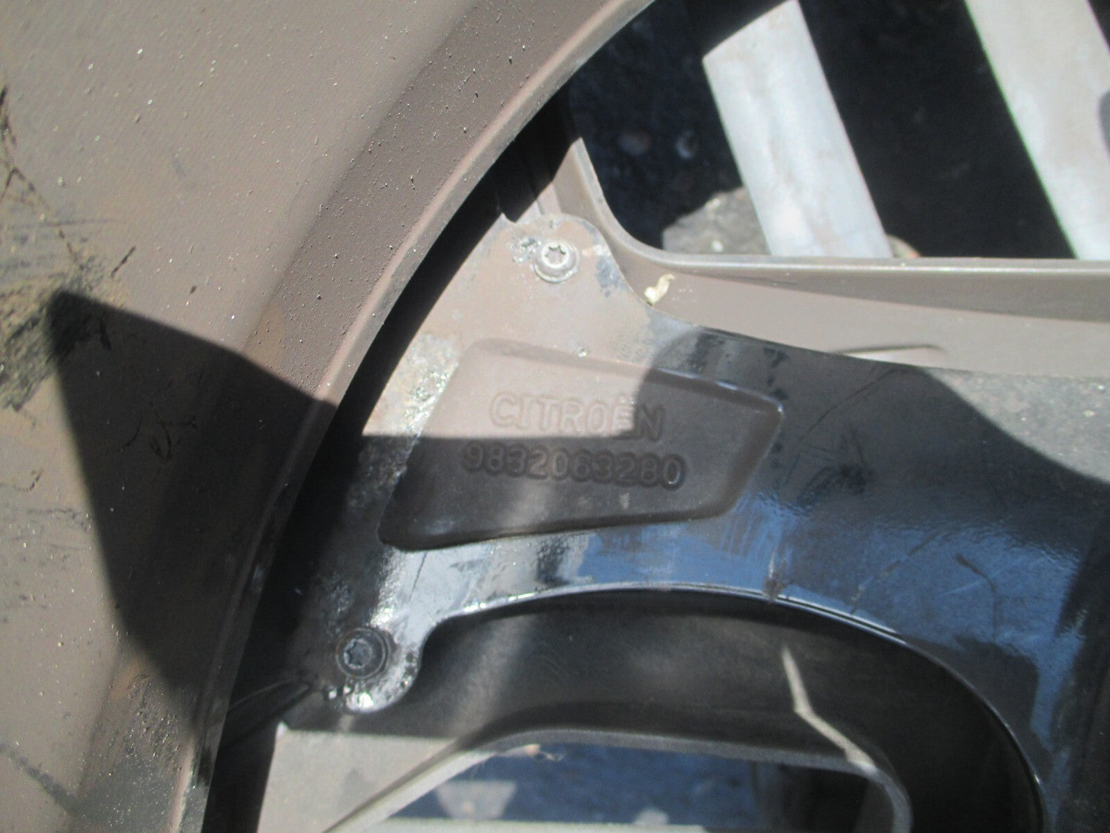 CITROEN C4 MK3 2021 18 INCH ALLOY WHEEL WITH TYRE 195/60R18