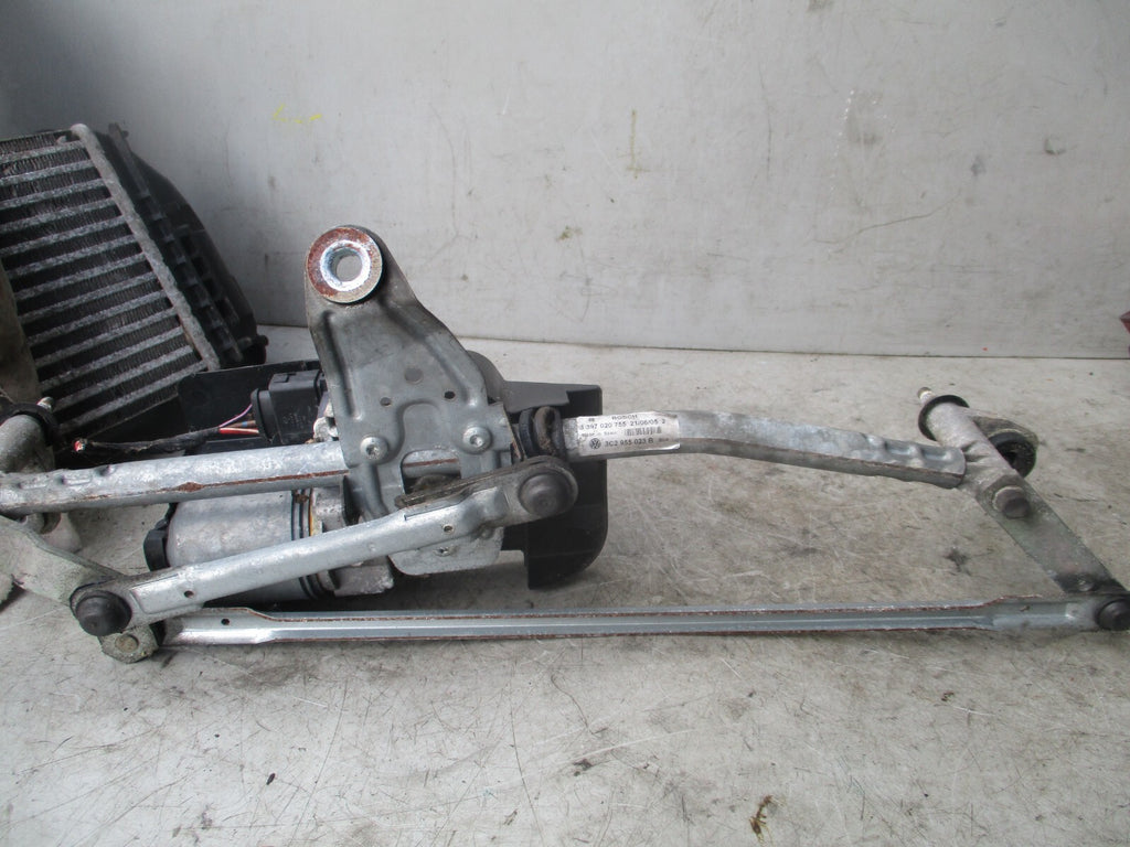 VOLKSWAGEN PASSAT 2006 FRONT WINDSCREEN WIPER MOTOR LINKAGE 3397020755