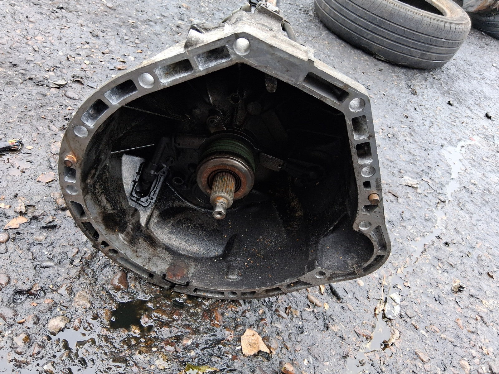 MERCEDES BENZ C CLASS W204 2009 1.8 PETROL MANUAL GEARBOX 2042600400