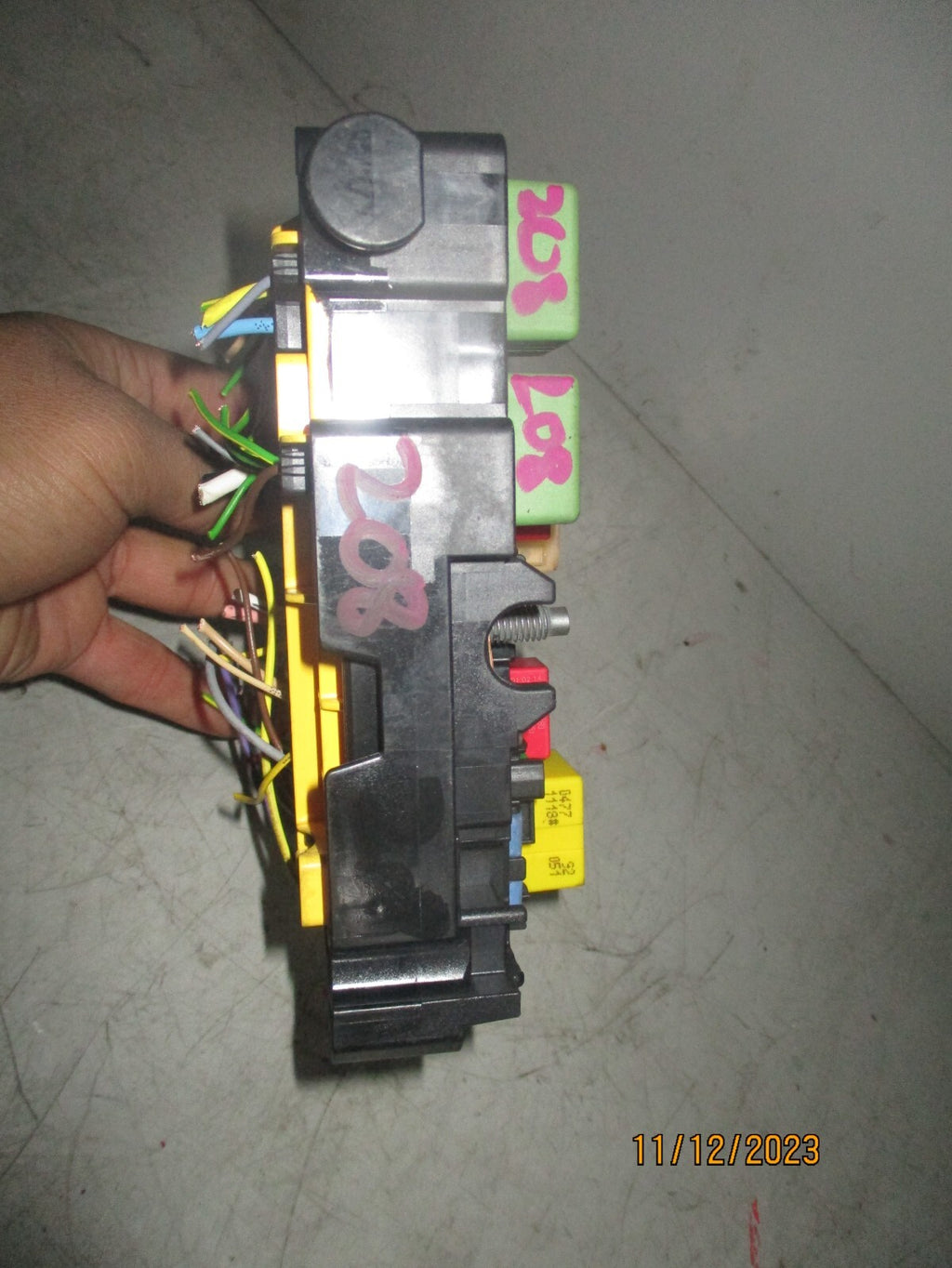 PEUGEOT 208 2018 1.2 PETROL FUSE BOX MODULE 9804848480