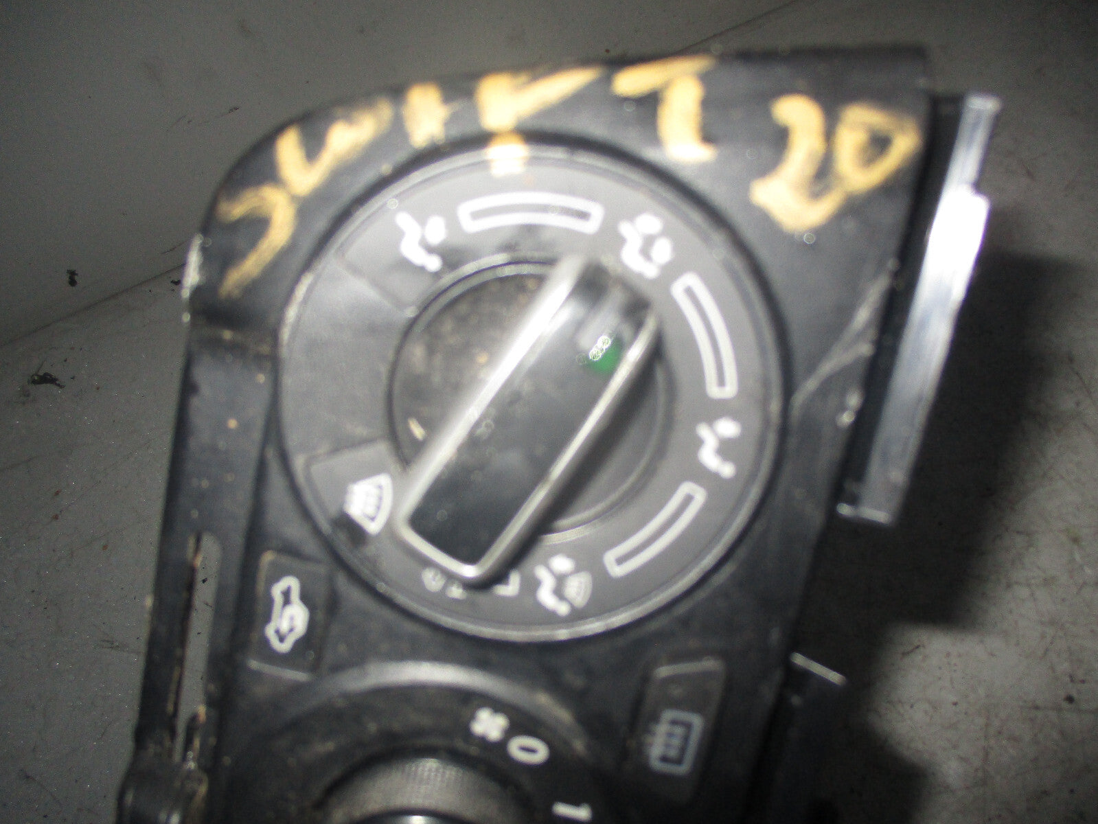 SUZUKI SWIFT 2020 HEATER CLIMATE CONTROL SWITCHES 74400A52R0
