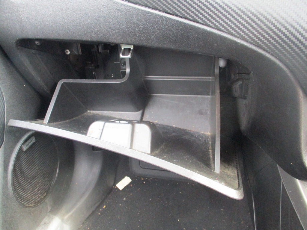 2015 ALFA ROMEO MITO 3 DOOR NS PASSENGER SIDE STORAGE COMPARTMENT GLOVEBOX