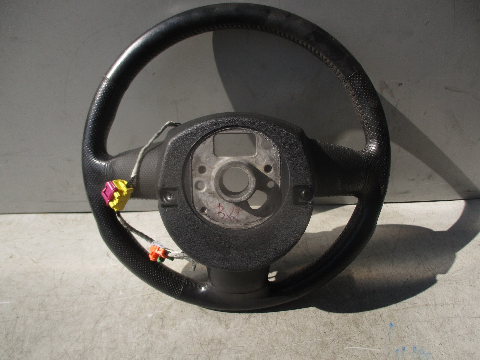 2006 AUDI A4 B7 3 SPOKE MULTIFUNCTION STEERING WHEEL 8P0419091