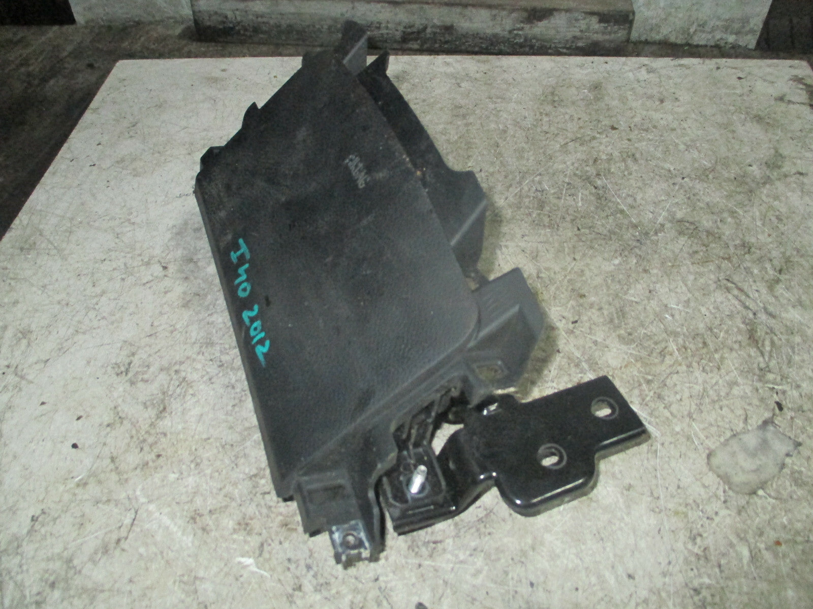 HYUNDAI I40 2012 FRONT DRIVER SIDE KNEE SAFETY BAG 569703Z200