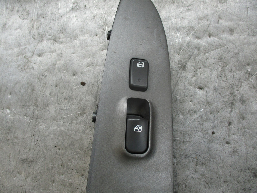KIA CARENS UN (MK2) NSF PASSENGER SIDE FRONT WINDOW SWITCHES 935751D5003W