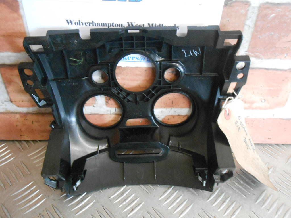NISSAN NOTE E12 MK2 2015 DASH HEATER CONTROL SURROUND PLASTIC TRIM 275703VU0A