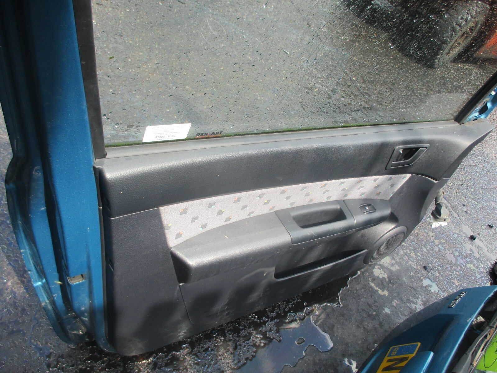 HYUNDAI GETZ 2005 3 DOOR NS PASSENGER SIDE COMPLETE DOOR BLUE