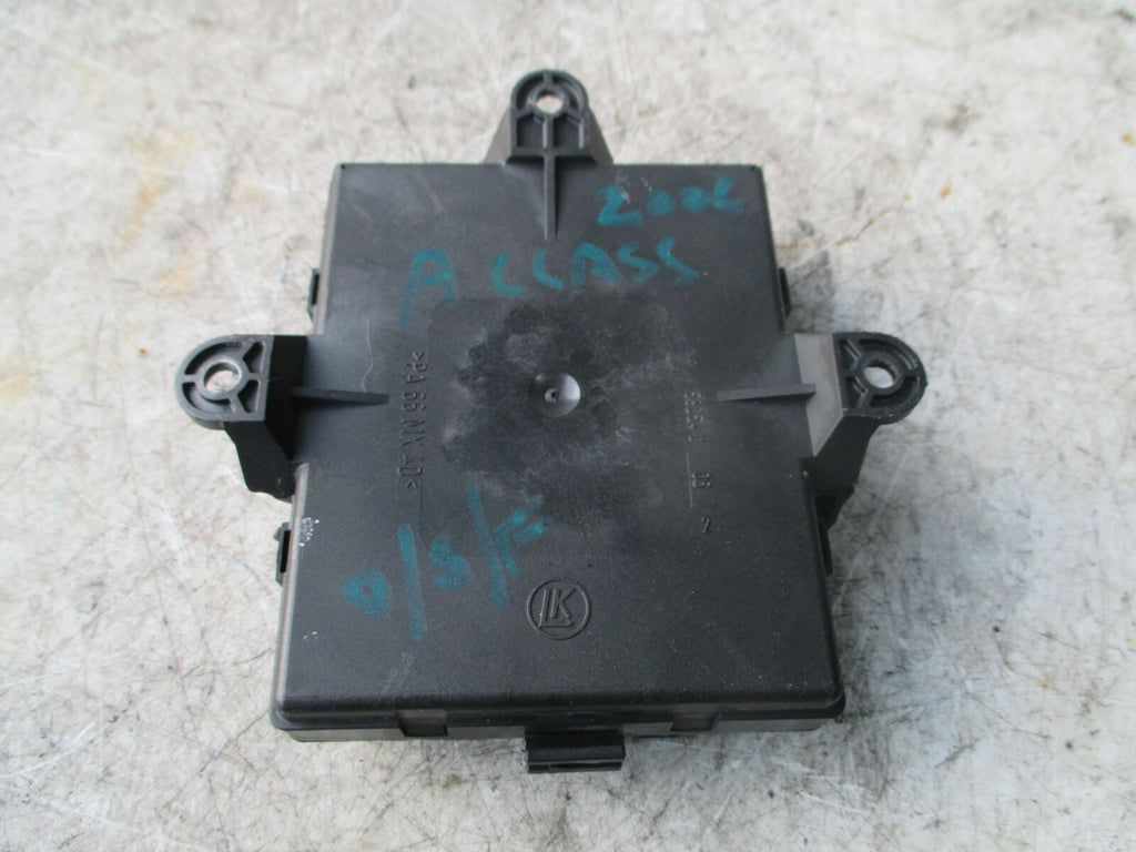 MERCEDES BENZ A CLASS W169 2006 OSF DRIVER FRONT DOOR CONTROL MODULE A1698207026