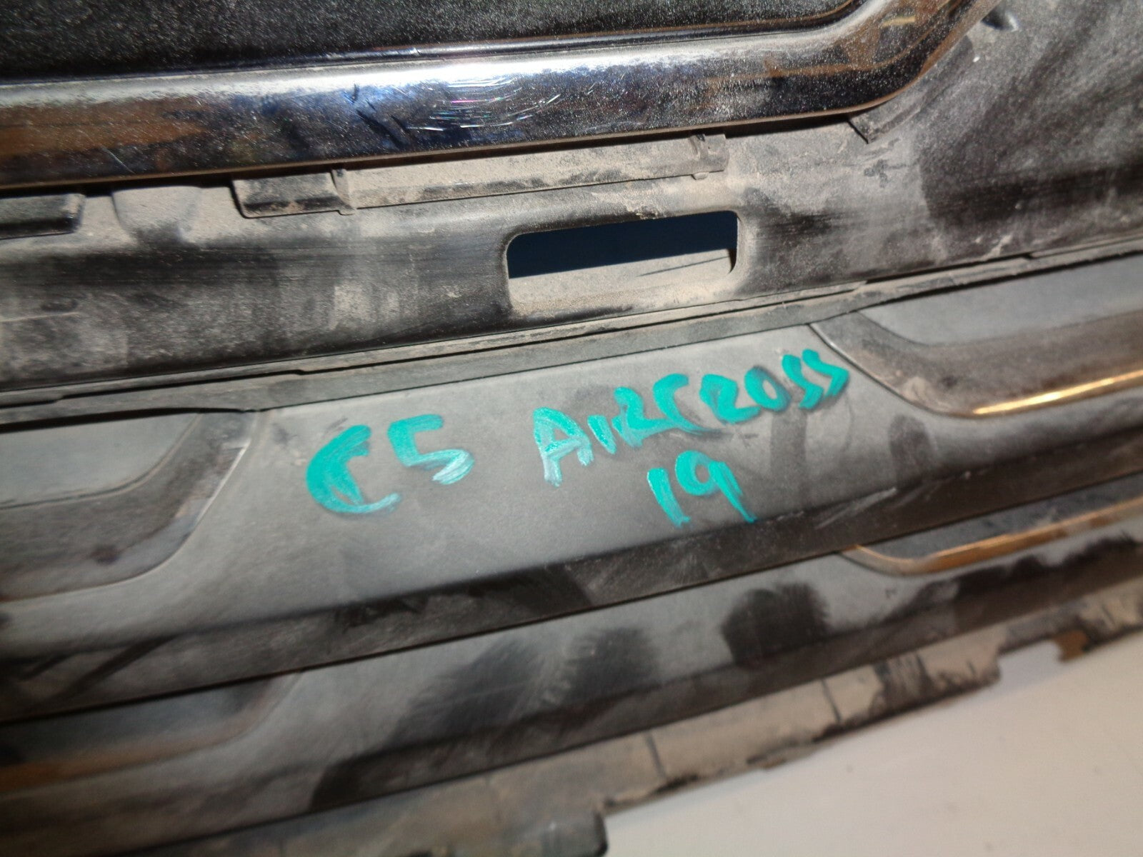 CITROEN C5 AIRCROSS 2019 FRONT BUMPER CHROME GRILL DAMAGED