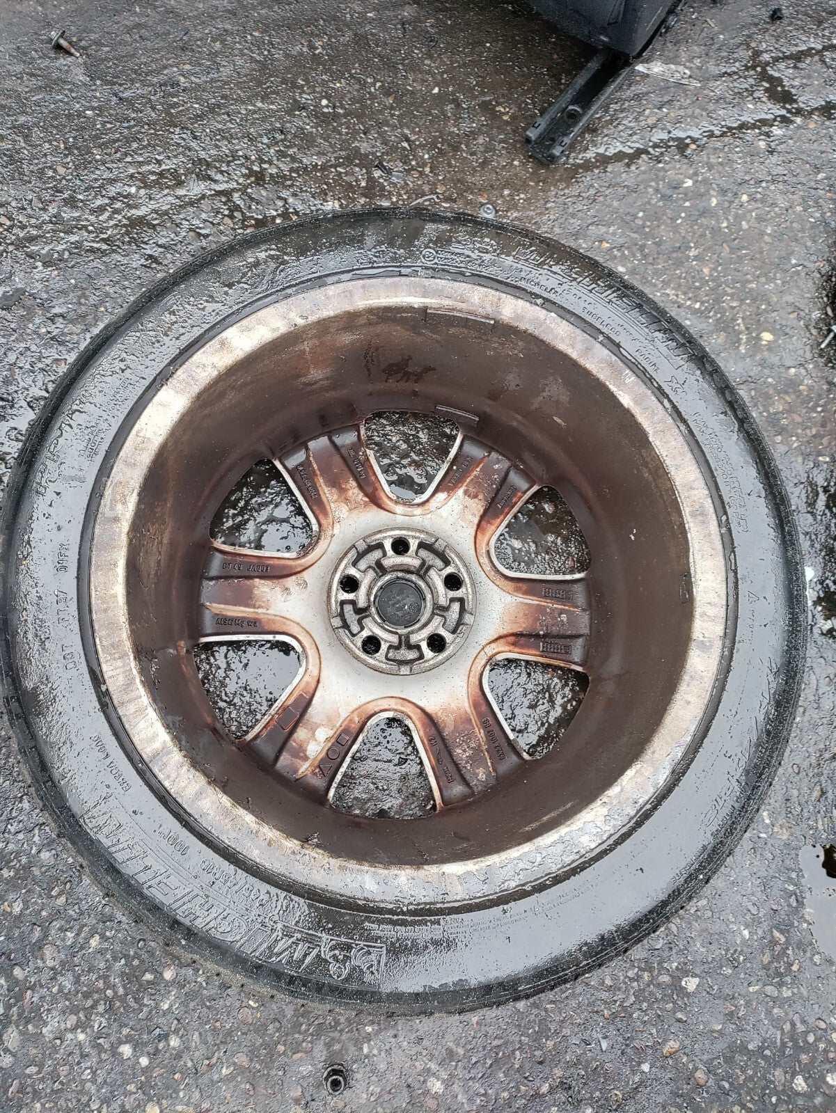 2009 JAGUAR XF X250 18 INCH ALLOY WHEEL WITH TYRE 245/45R18 REF 4