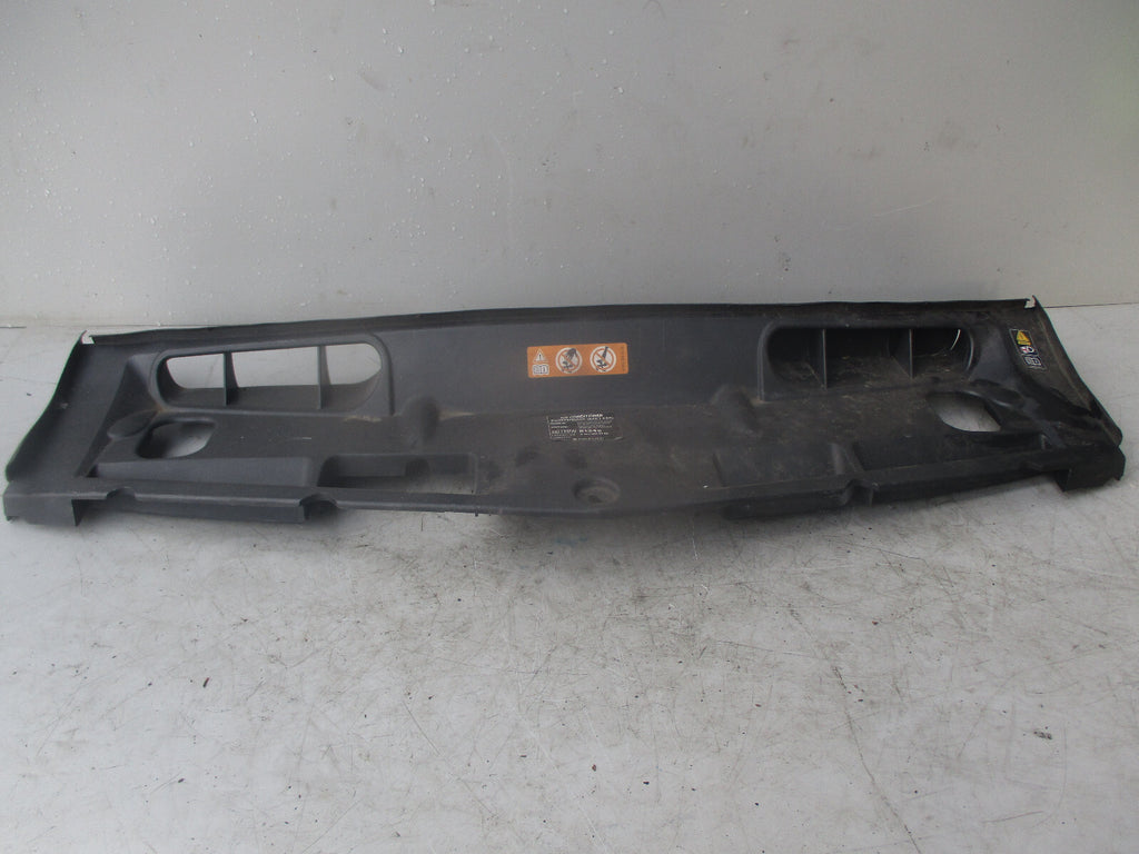 MERCEDES BENZ E CLASS 2014 COLD AIR INTAKE TRIM A2045001455