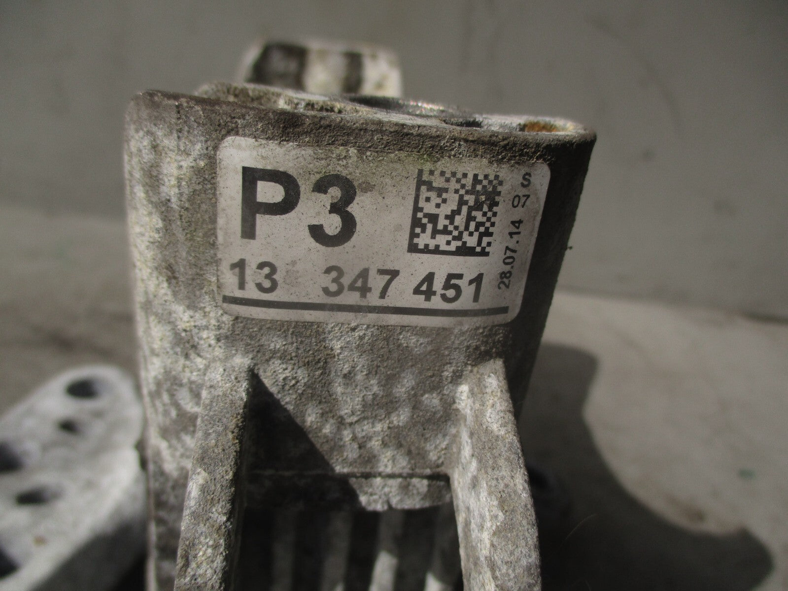 2014 VAUXHALL ZAFIRA C OSF DRIVER SIDE FRONT RIGHT ENGINE MOUNT 13248544