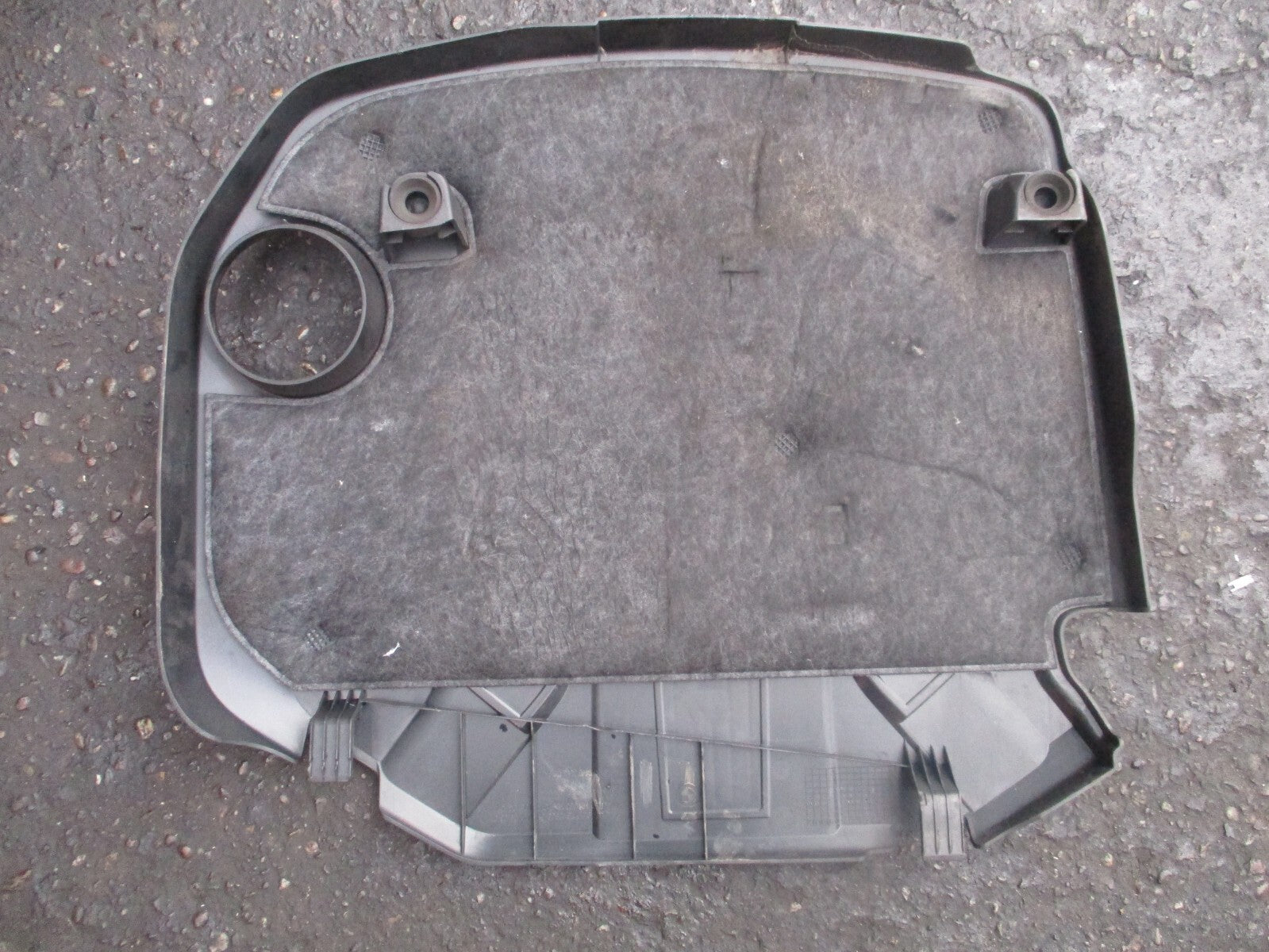 BMW 1 SERIES F20 DIESEL ENGINE TOP COVER 7810802