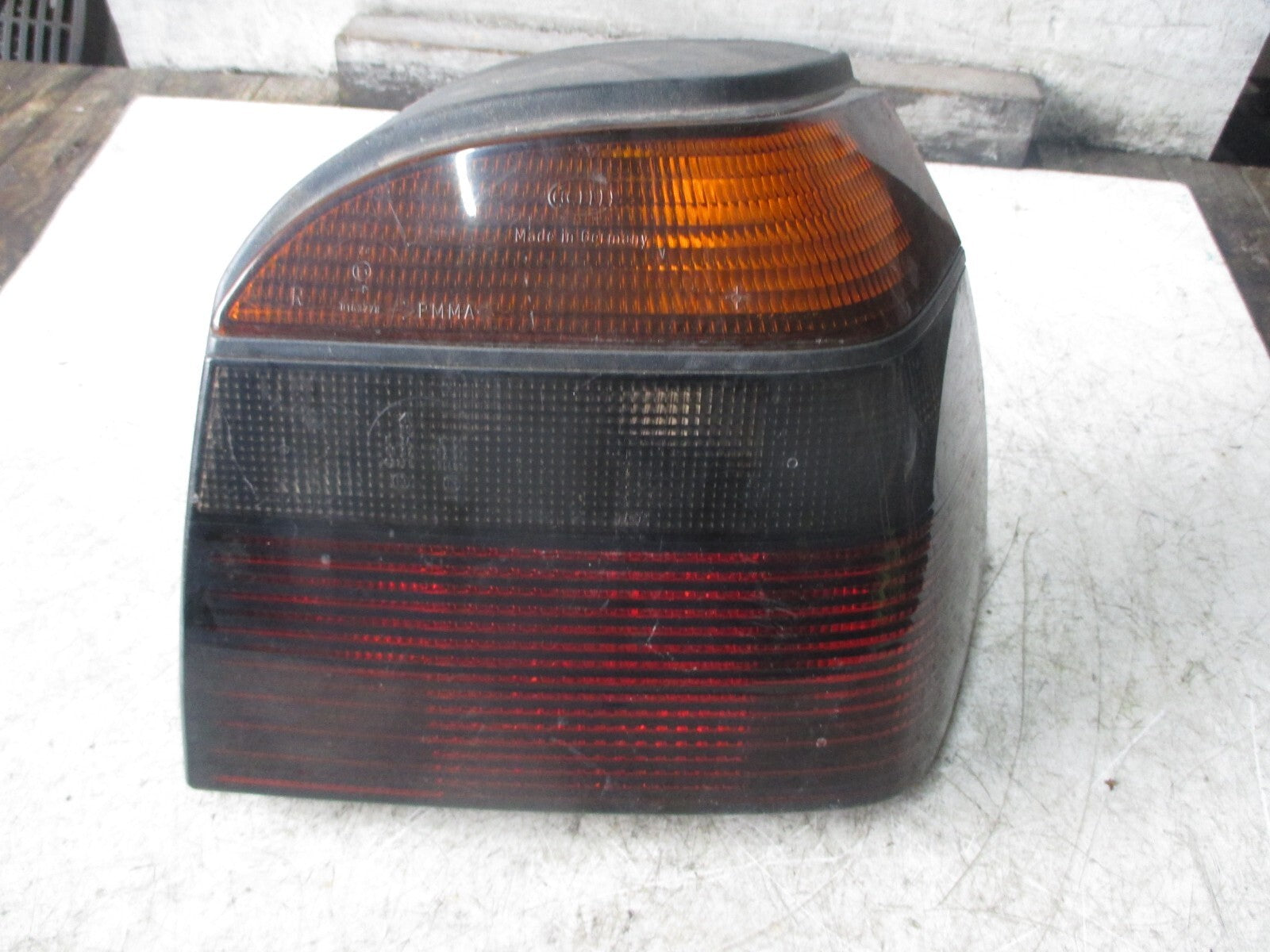 VOLKSWAGEN GOLF MK3 1993 OSR DRIVER SIDE REAR LIGHT