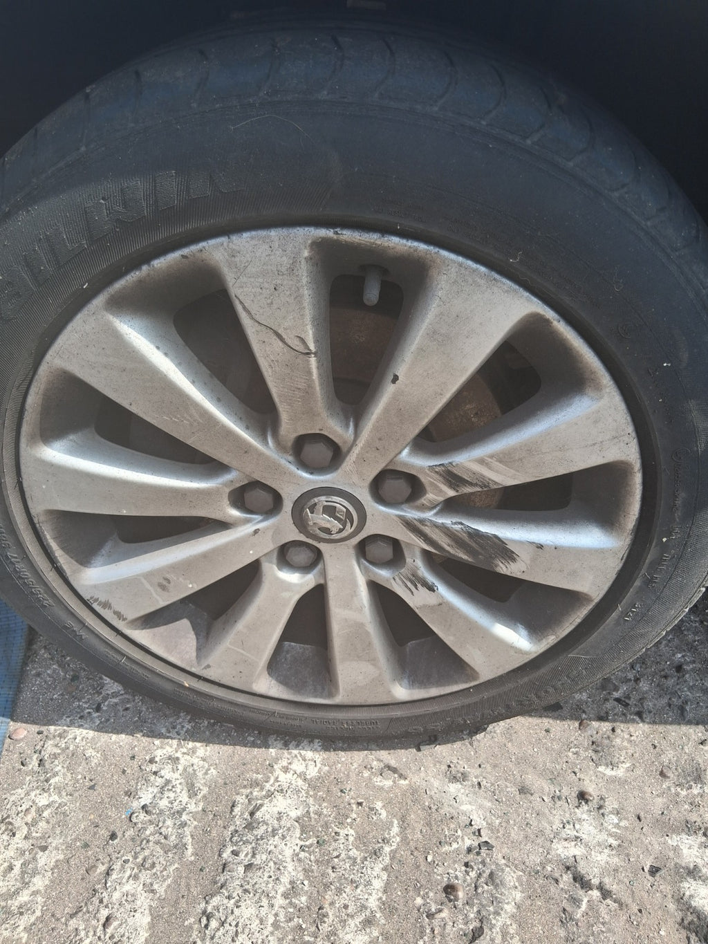 2013 VAUXHALL ASTRA J ESTATE 17 INCH ALLOY WHEEL WITH TYRE 225/50R17