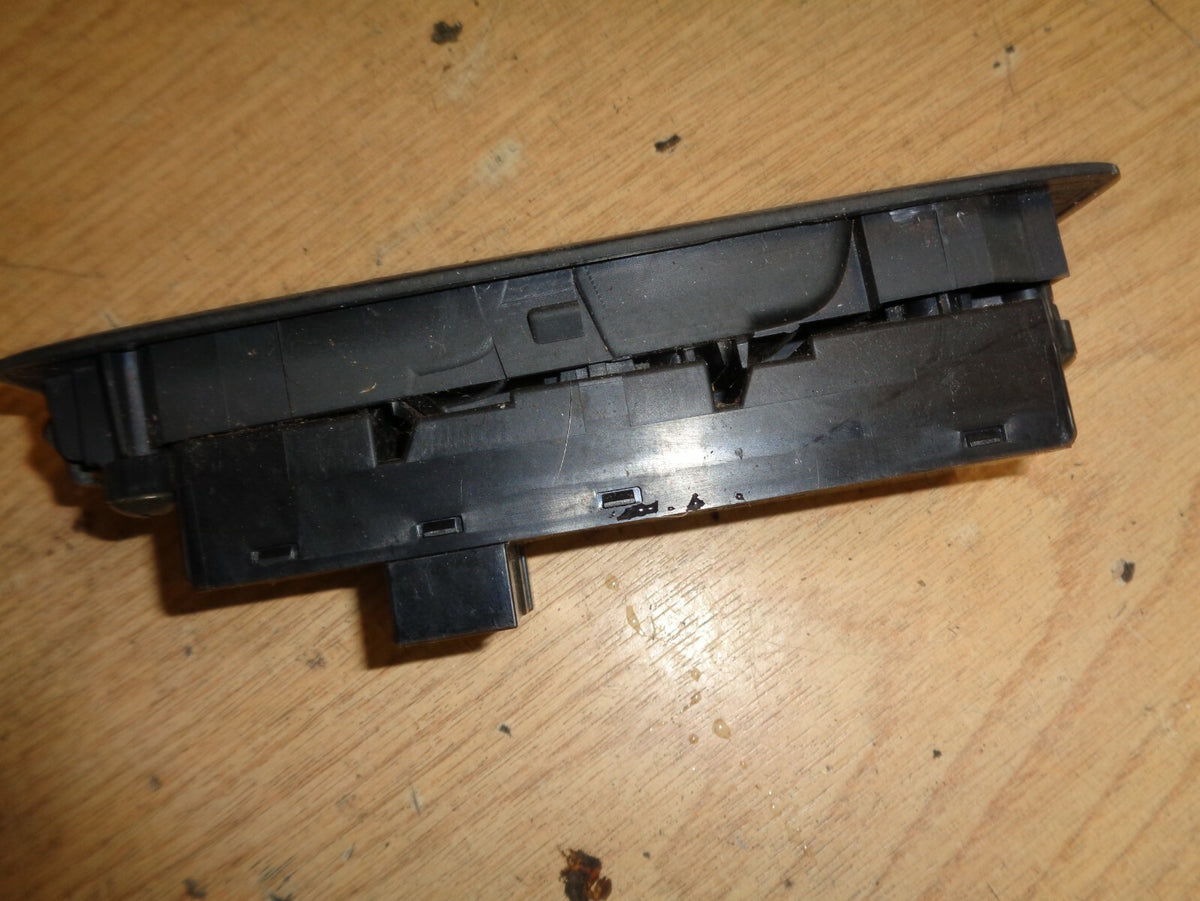 NISSAN PRIMERA 2004 P12 DRIVER SIDE 4 WAY ELECTRIC WINDOW SWITCH UNIT 25401AV660