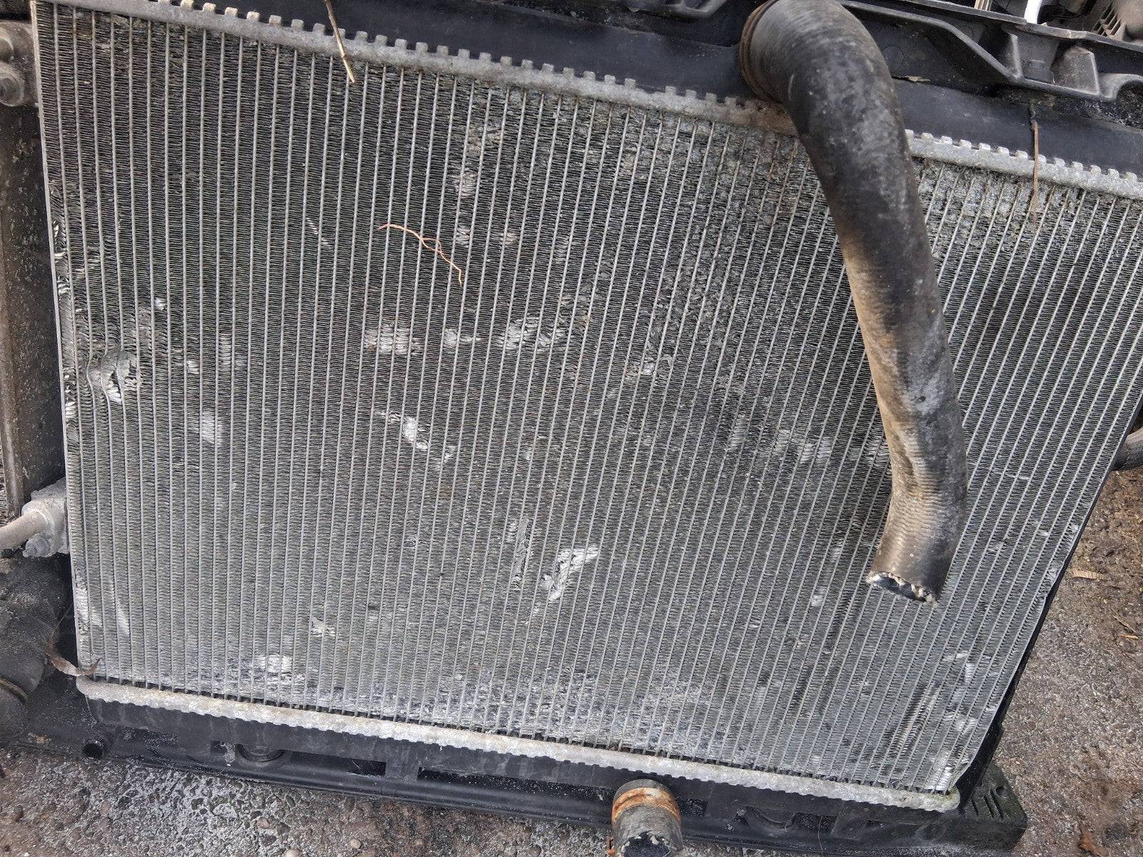 2013 PEUGEOT 5008 MK1 1.6 DIESEL RADIATOR RAD PACK WITH FAN 9680533480