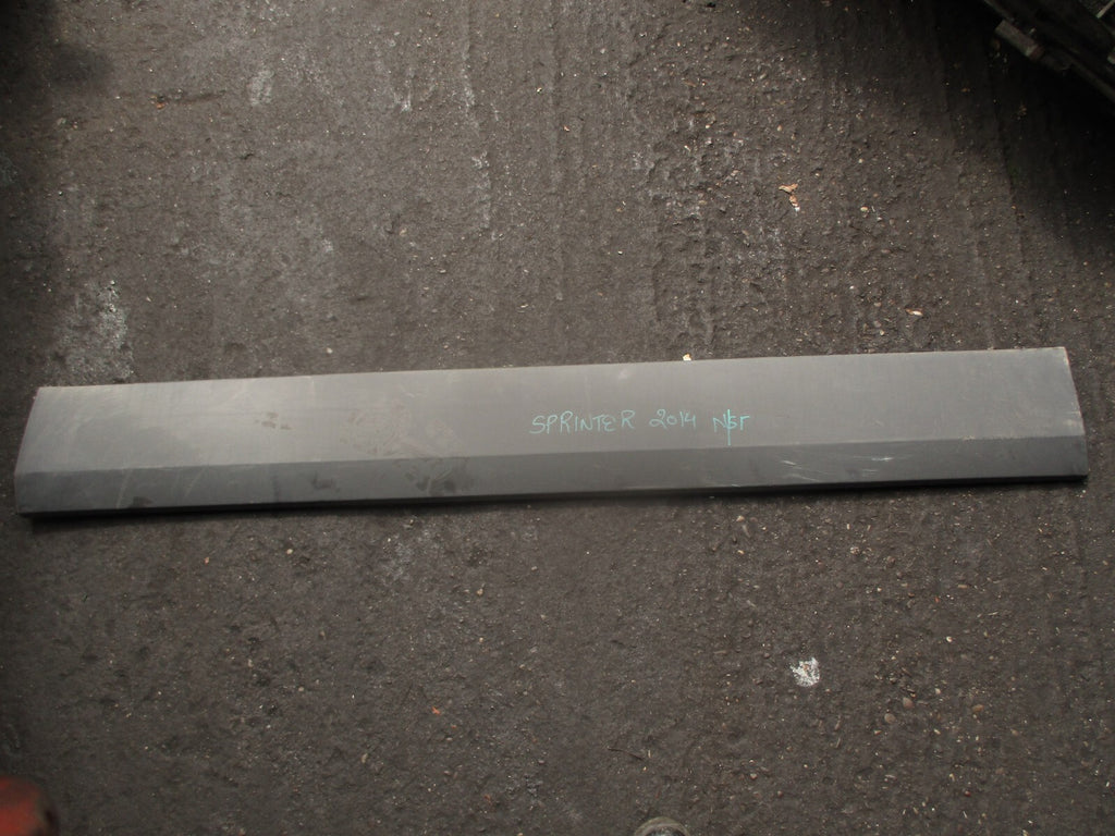 2014 MERCEDES SPRINTER W906 NS PASSENGER SIDE LEFT MOULDING TRIM A9066903400