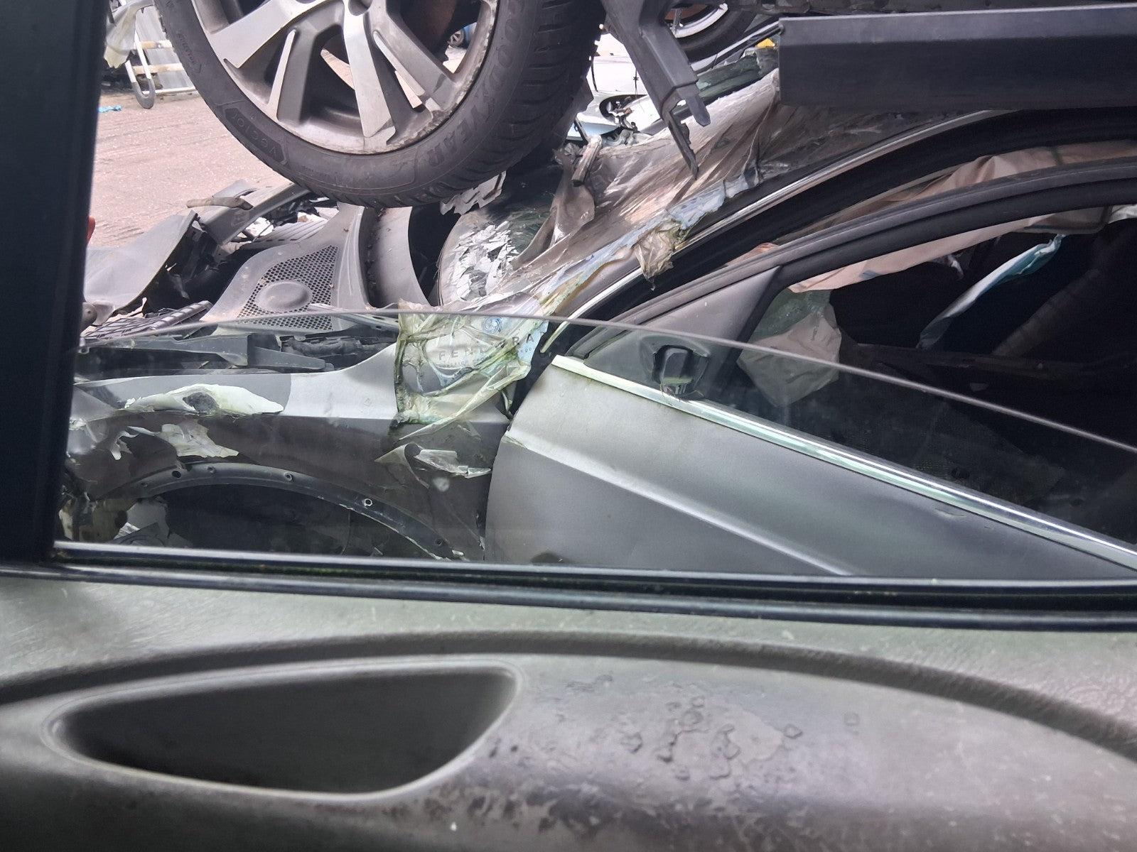 2014 VAUXHALL VIVARO MK1 OSF DRIVER SIDE FRONT RIGHT WINDOW GLASS