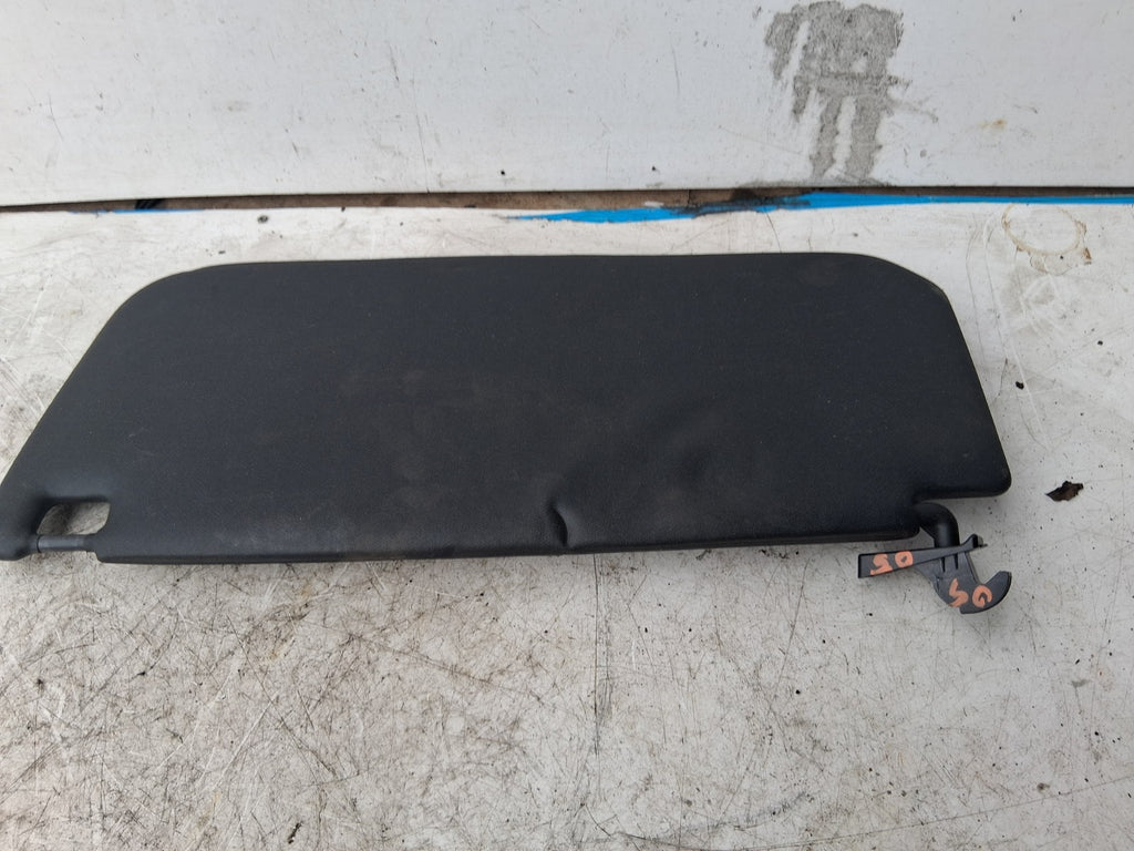 2020 MERCEDES BENZ SPRINTER W907 OSF DRIVER SIDE FRONT RIGHT SUN VISOR SHADE