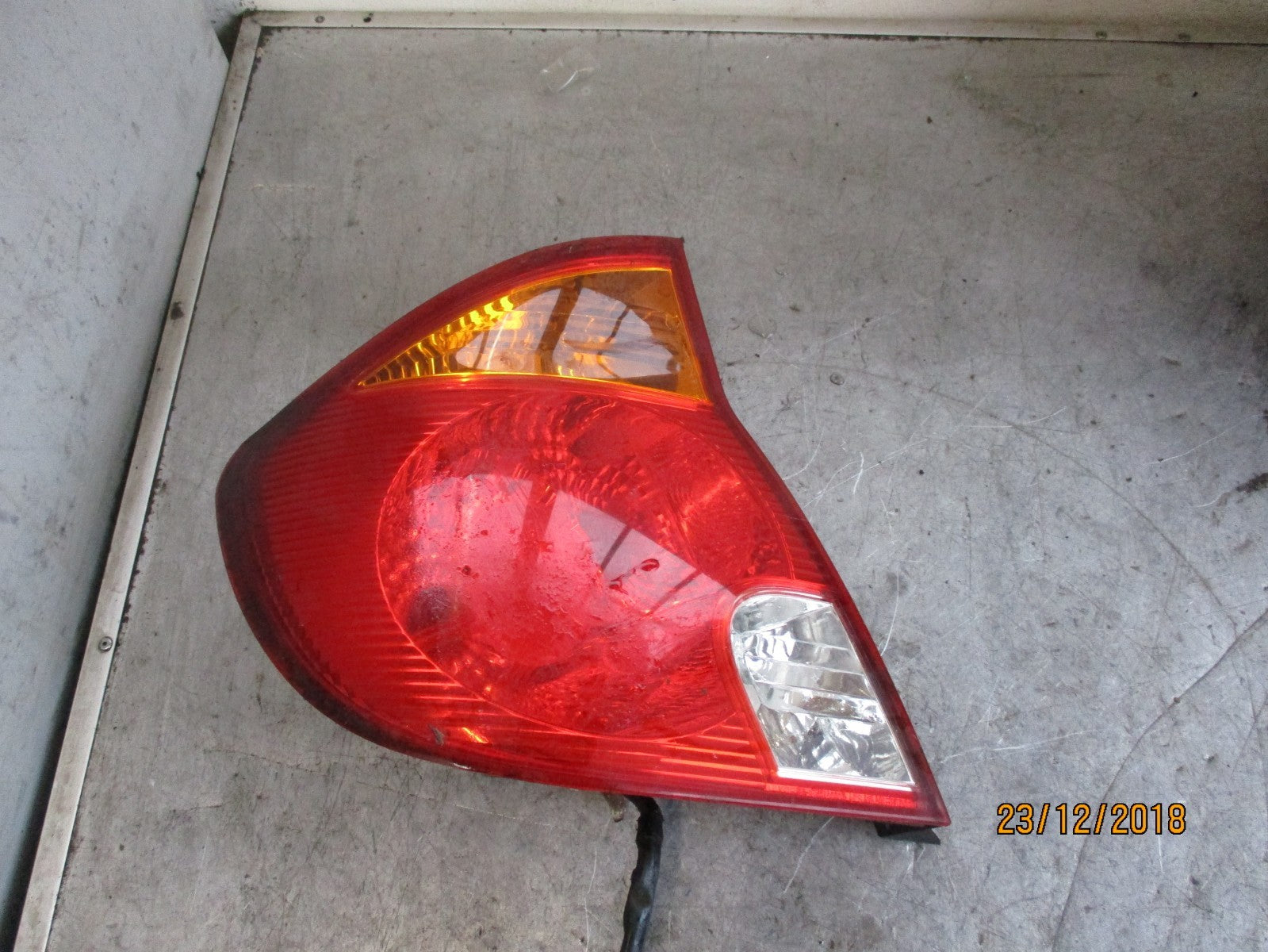 HYUNDAI ACCENT LC OSR DRIVER SIDE REAR LIGHT