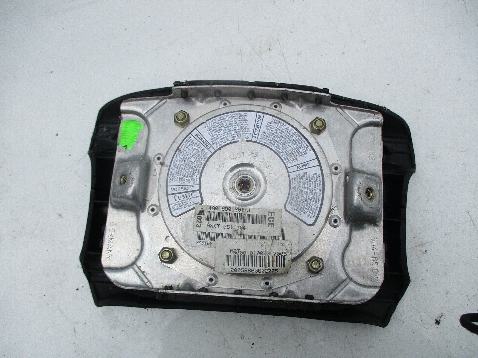 AUDI A4 B5 1999 1.9 TDI STEERING WHEEL SAFETY BAG 4A0 880 201 J