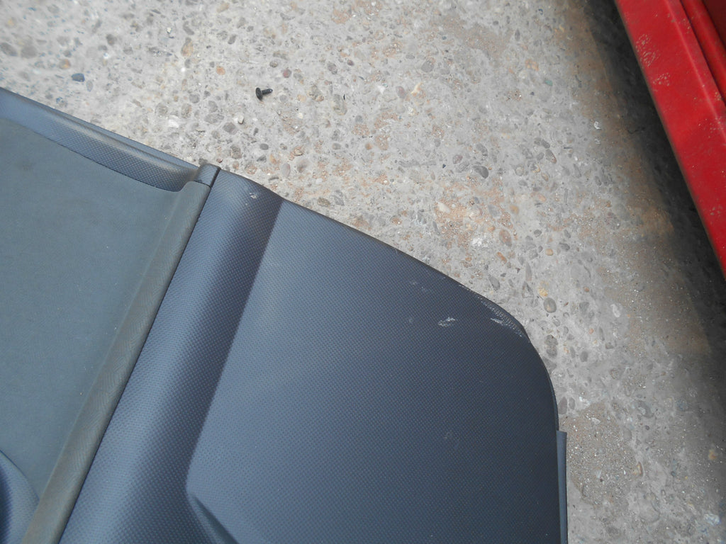 TOYOTA URBAN CRUISER MK2 2011 OSF DRIVER SIDE FRONT DOOR CARD & INTERIOR HANDLE