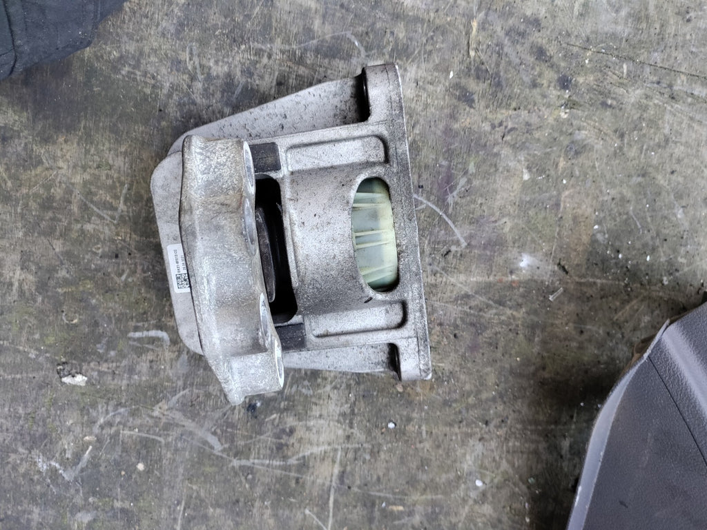 2019 FORD TRANSIT FRONT RIGHT ENGINE MOUNT GK216F012CC