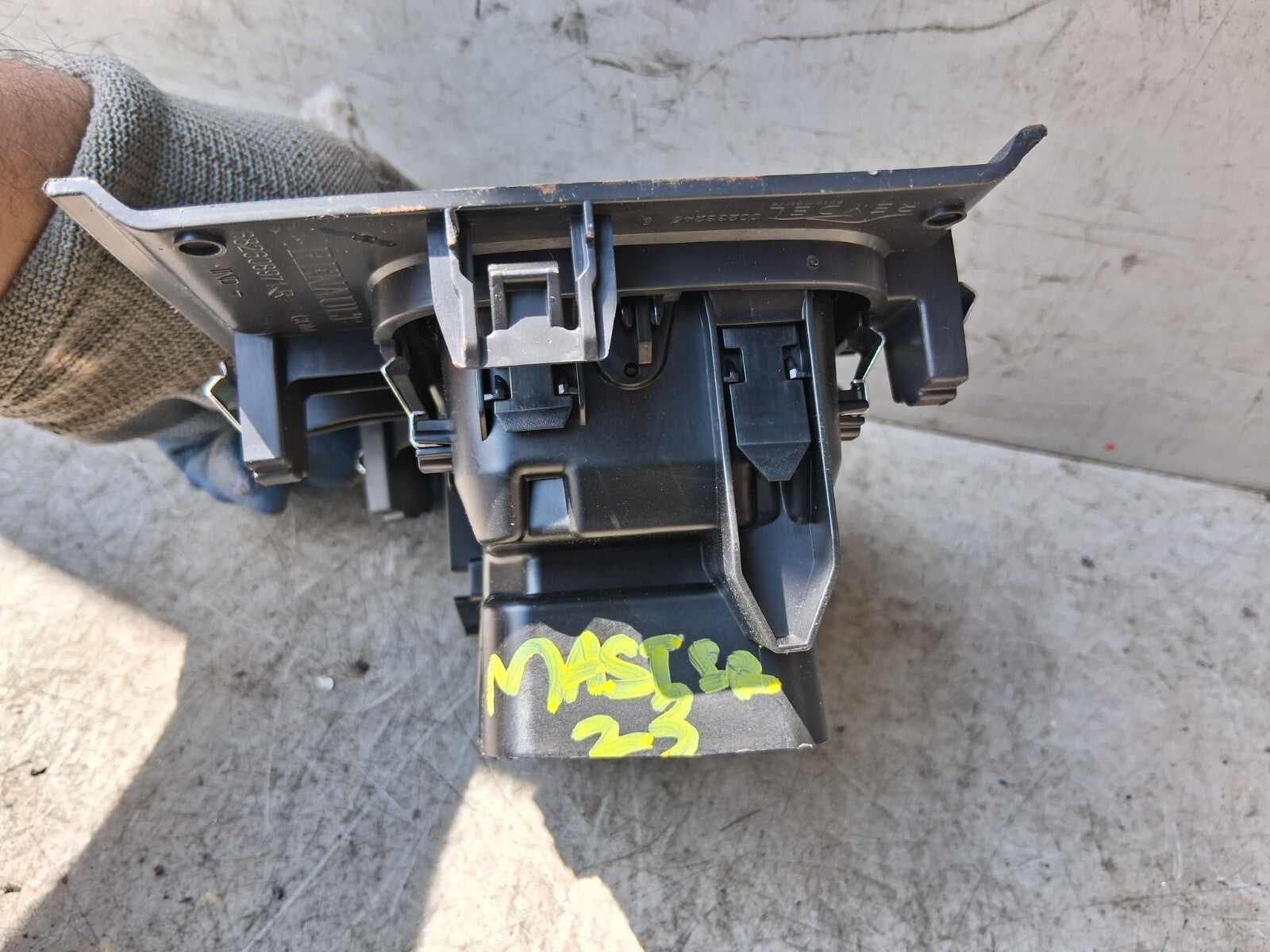 2023 RENAULT MASTER MK3 OSF DRIVER SIDE FRONT DASHBOARD AIR VENT 687518035R