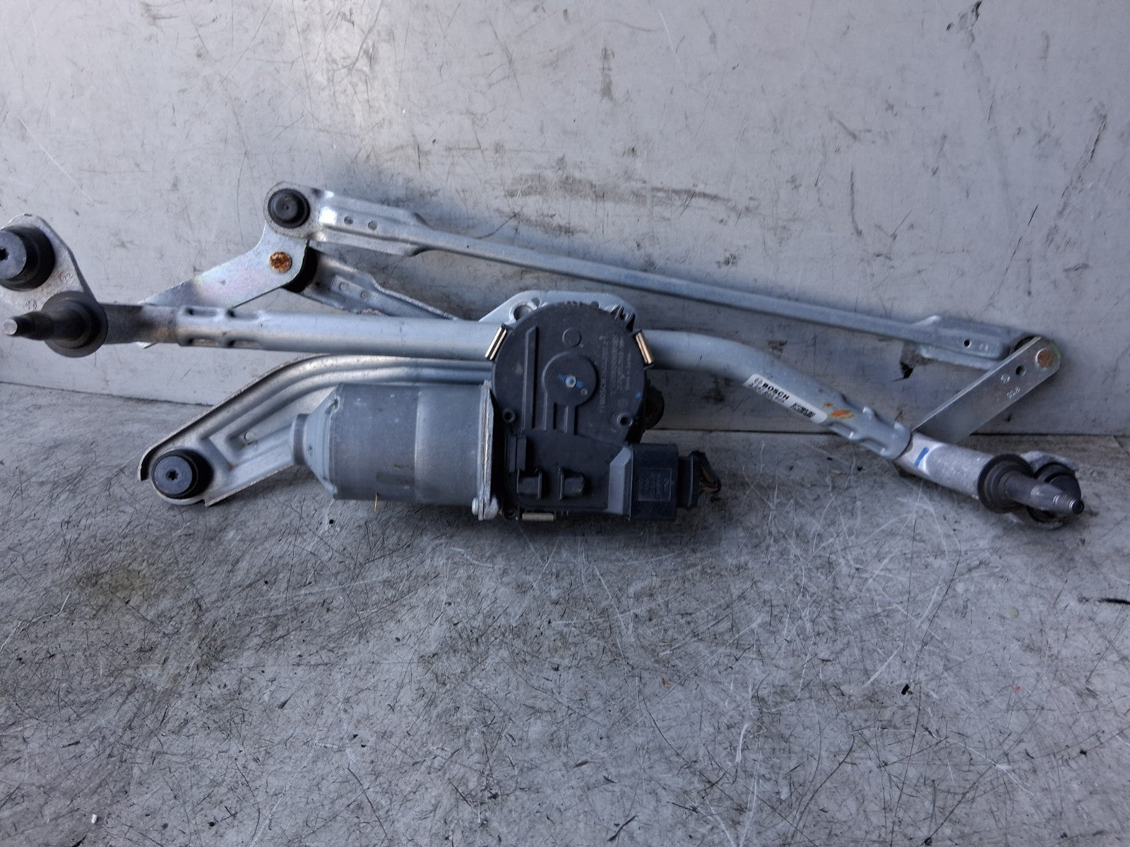 VW VOLKSWAGEN T CROSS 2023 FRONT WINDSCREEN WIPER MOTOR & LINKAGE 2GN955023