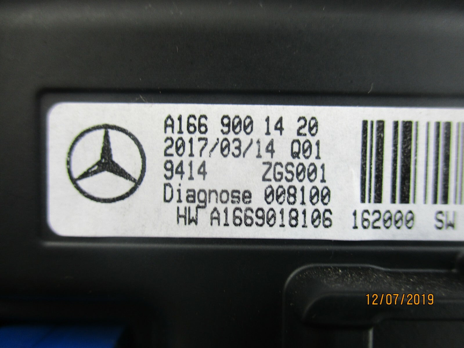 MERCEDES A CLASS W176 A160 CENTRE INFORMATION MONITOR AND RADIO A1669001420