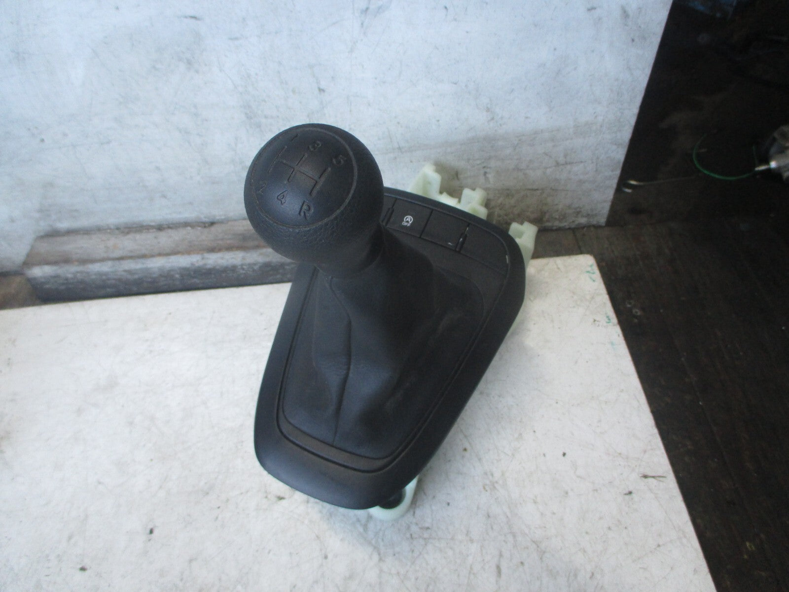 KIA PICANTO MK3 2020 5 SPEED MANUAL GEARSTICK GEARSHIFTER 84650G6910