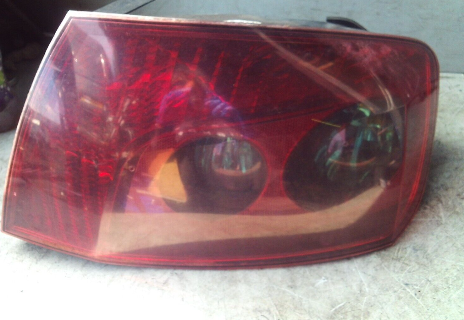 2007 PEUGEOT 407 TAILGATE LIGHT DRIVER SIDE REAR
