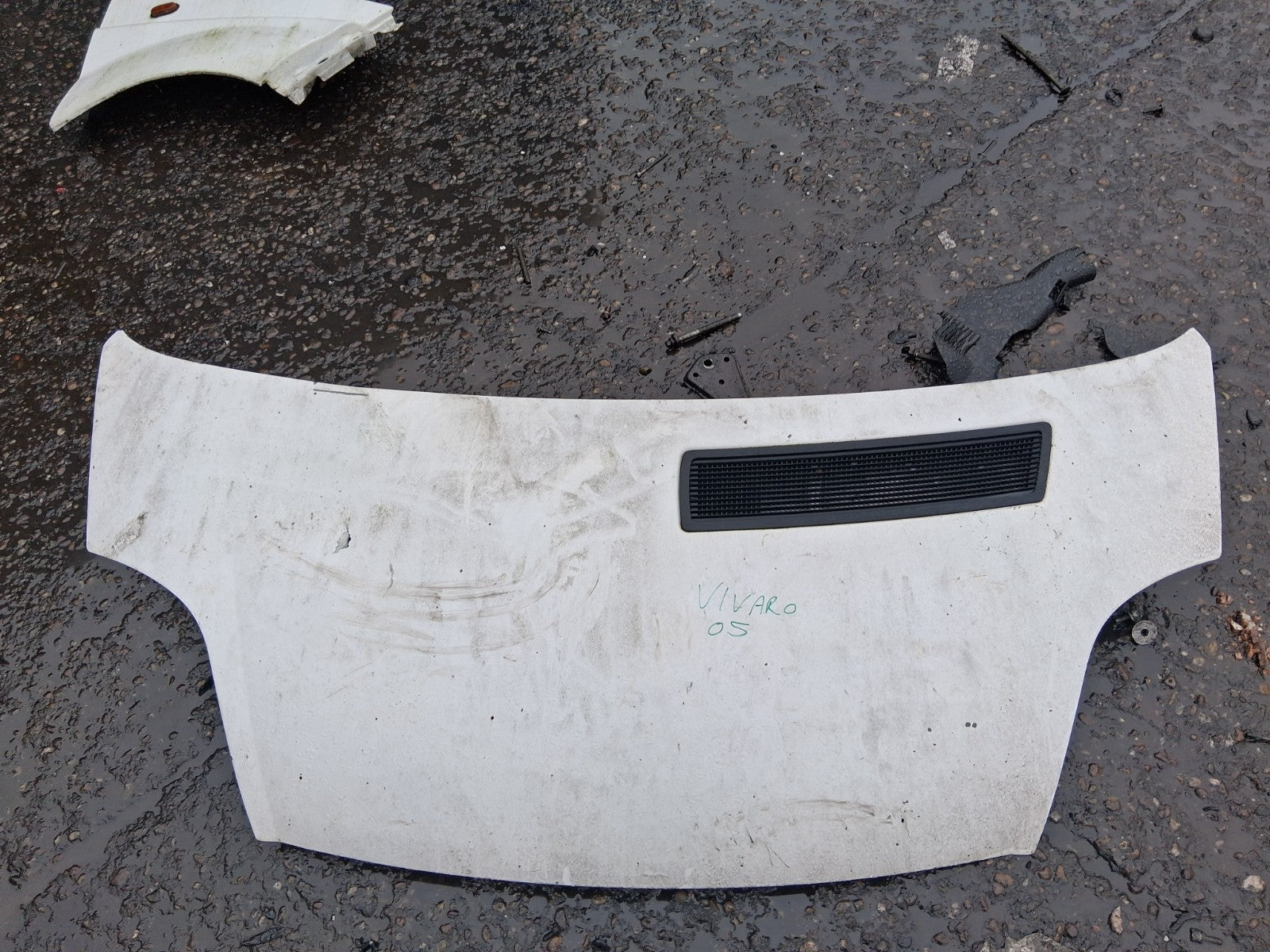 2005 VAUXHALL VIVARO MK1 FRONT BONNET HOOD PANEL WHITE