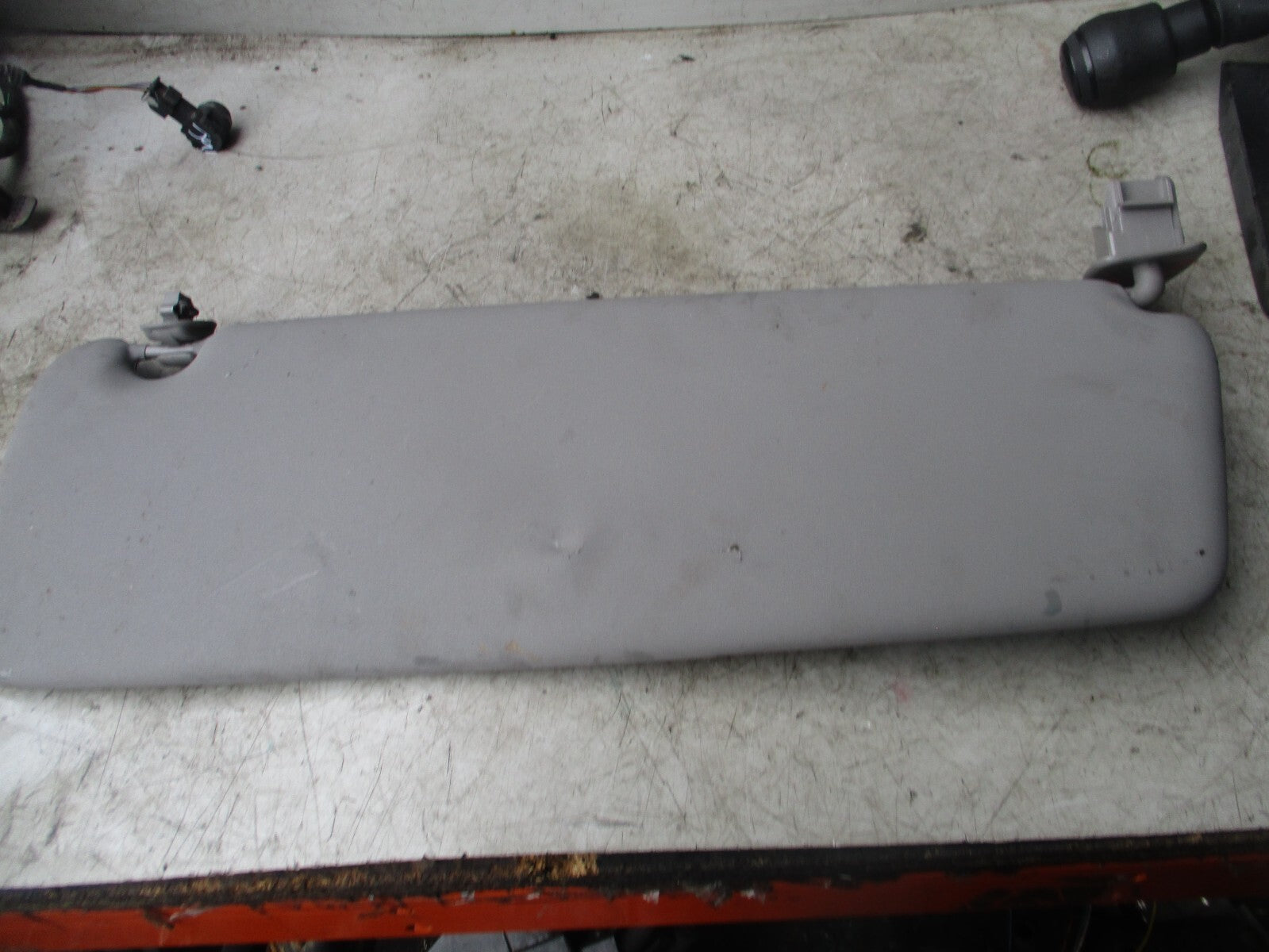 2023 RENAULT MASTER NS PASSENGER SIDE SUN VISOR