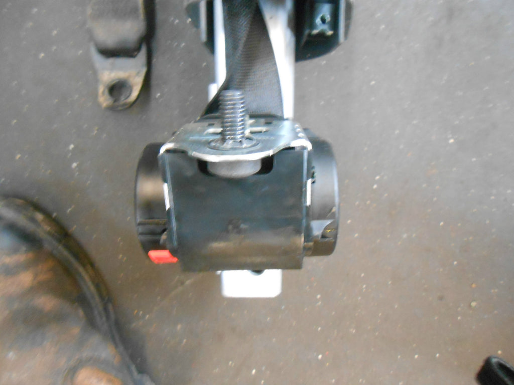 BMW MINI R52 COOPER S CABRIOLET 2006 ROOL OVER BAR TRIMS & SEAT BELTS