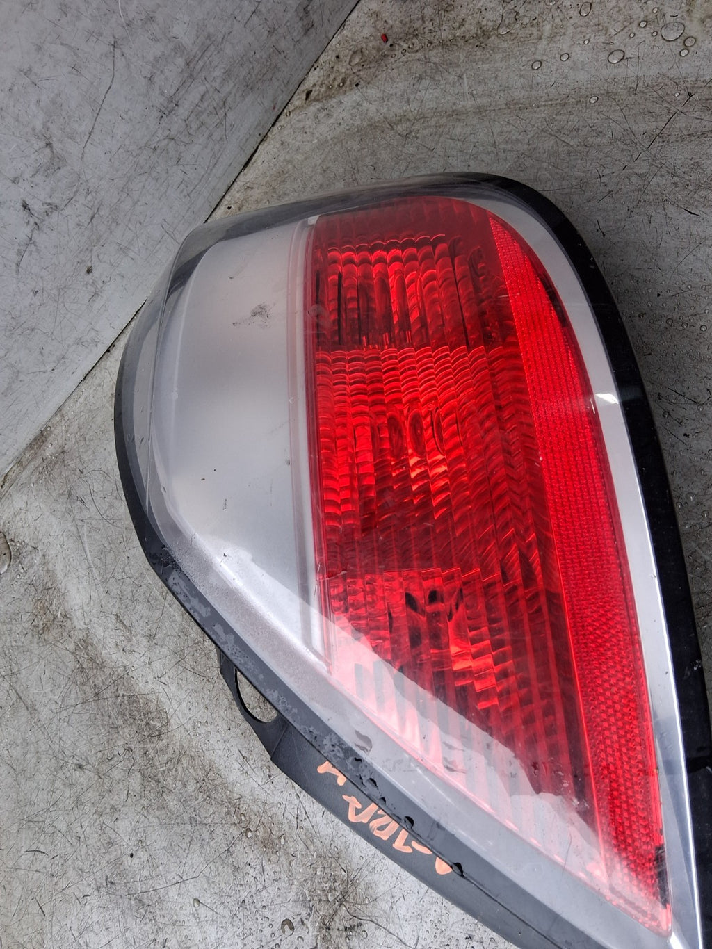 2006 VAUXHALL ASTRA H OSR DRIVER SIDE FRONT RIGHT TAIL LIGHT