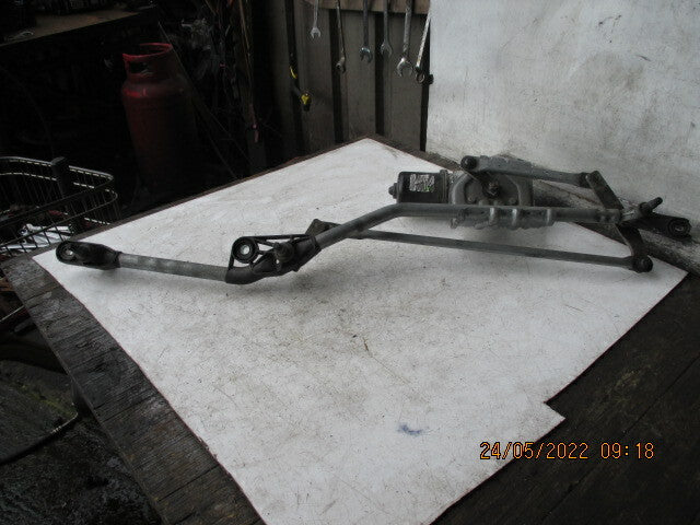 RENAULT SCENIC 2008 MK2 FRONT WIPER MOTOR LINKAGES 8200827016