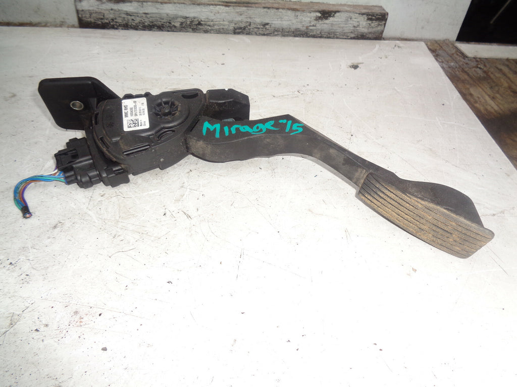 MITSUBISHI MIRAGE 2 MK6 2015 1.2 PETROL ACCELERATOR THROTTLE PEDAL 1600A092