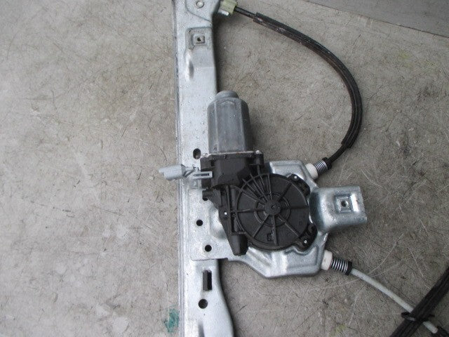 2011 CITROEN DS3 NSF PASSENGER SIDE WINDOW MOTOR AND REGULATOR