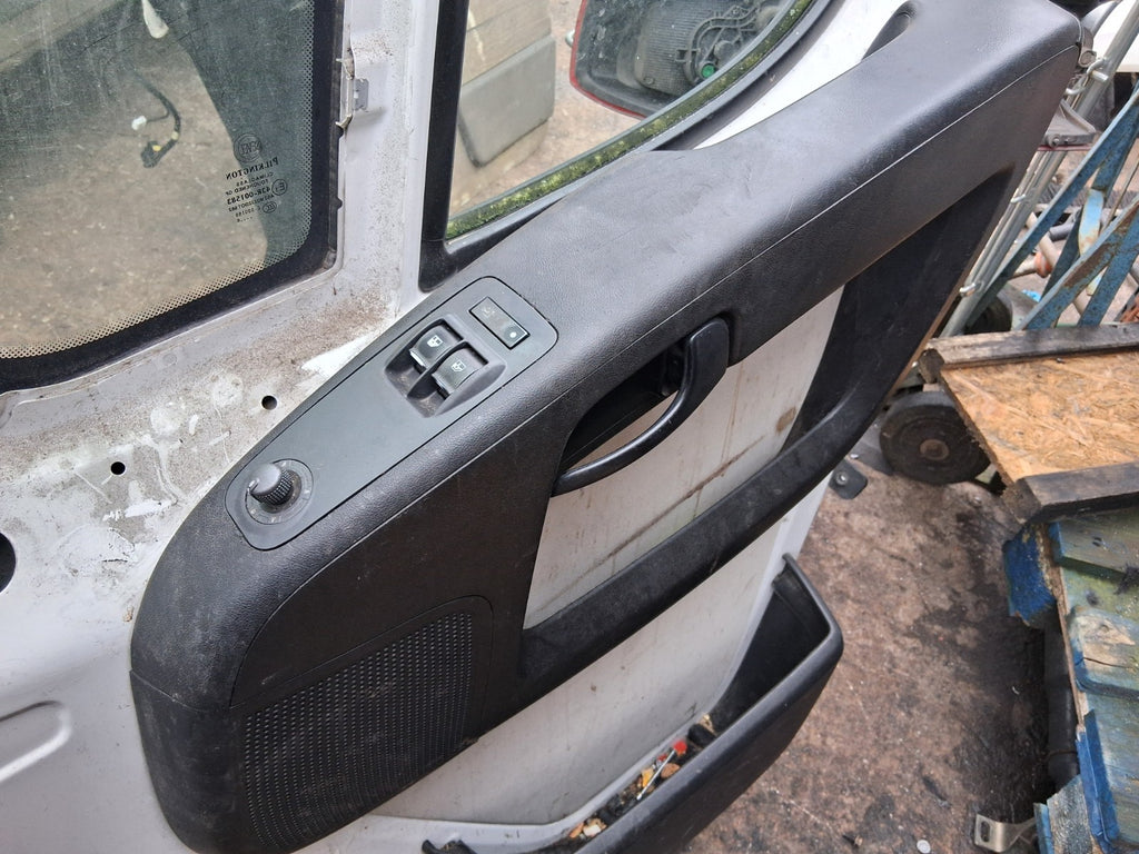 2016 PEUGEOT BOXER MK3 OSF DRIVER SIDE FRONT RIGHT COMPLETE DOOR WHITE