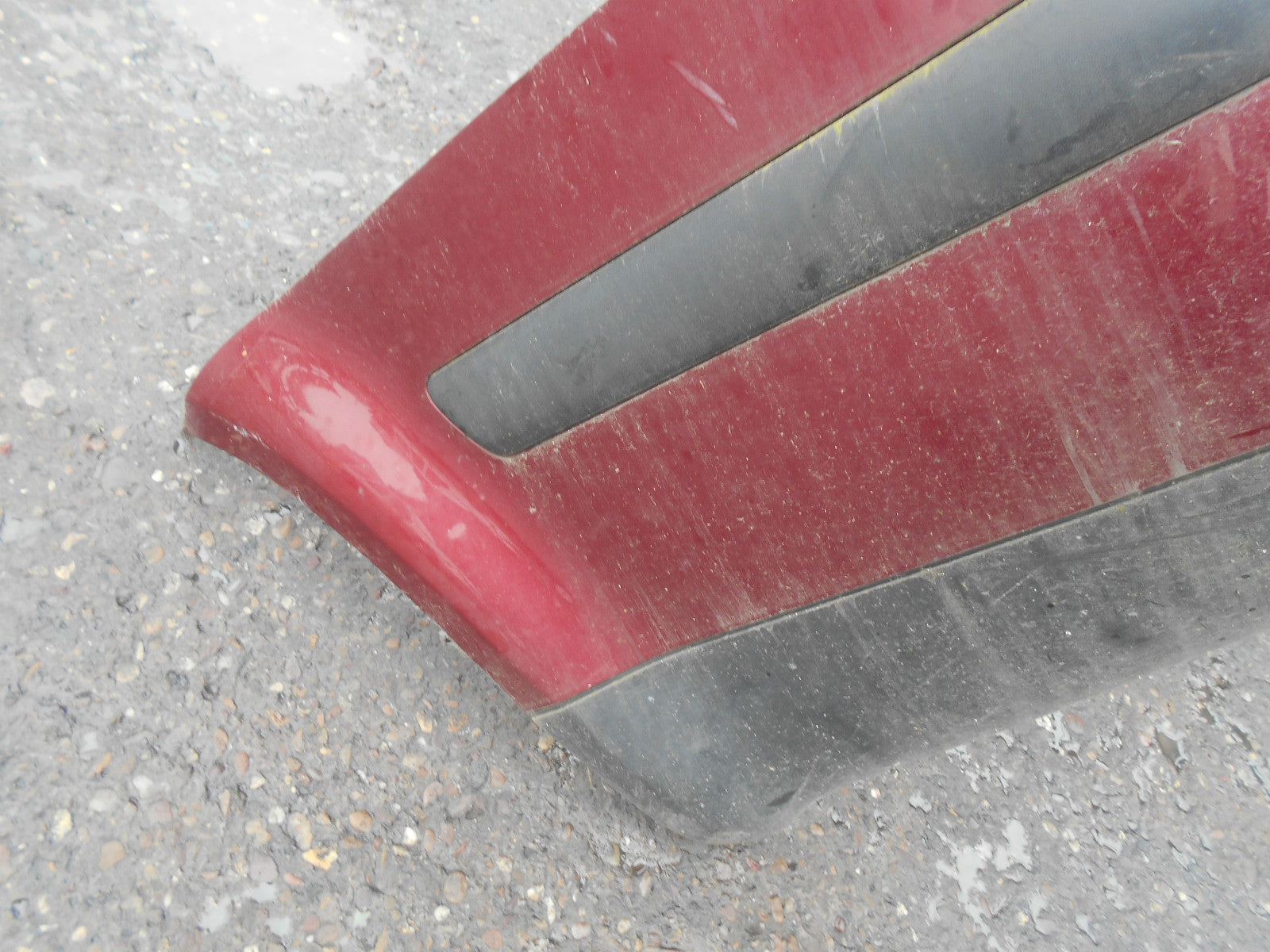 VOLKSWAGEN VW PASSAT SALOON 3B B5 2001 REAR PLASTIC BUMPER BURGUNDY RED